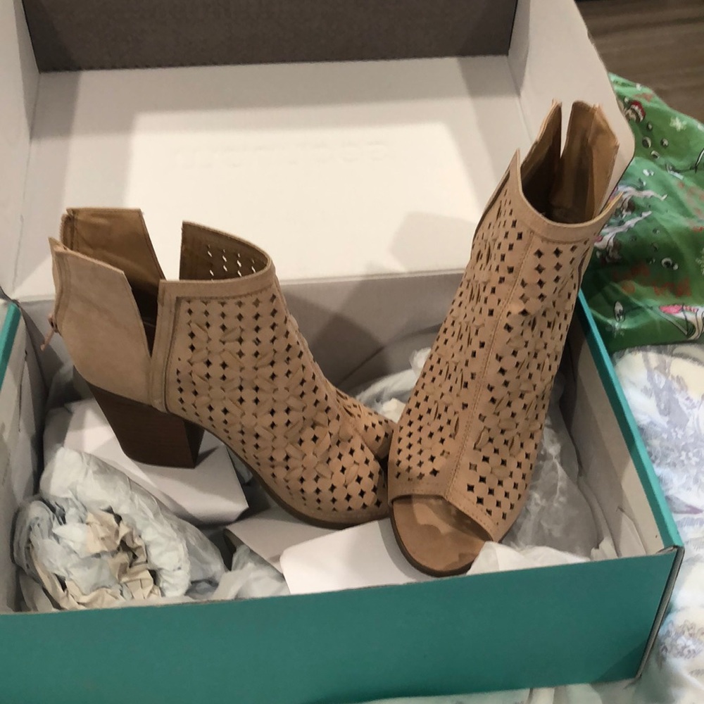 Shoes